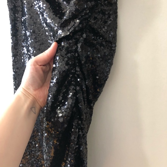 NWOT Express sequin ruched skirt - Picture 4 of 8